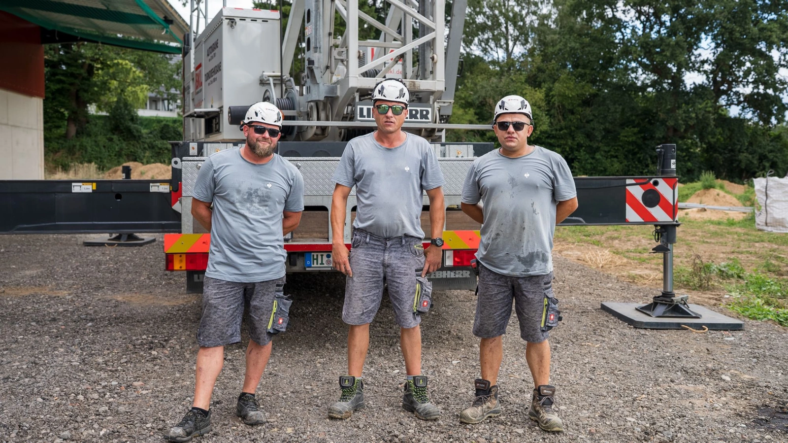 Teamfoto Riediger HALLENMONTAGEN GmbH – Erfolgsgeschichte Recruiting